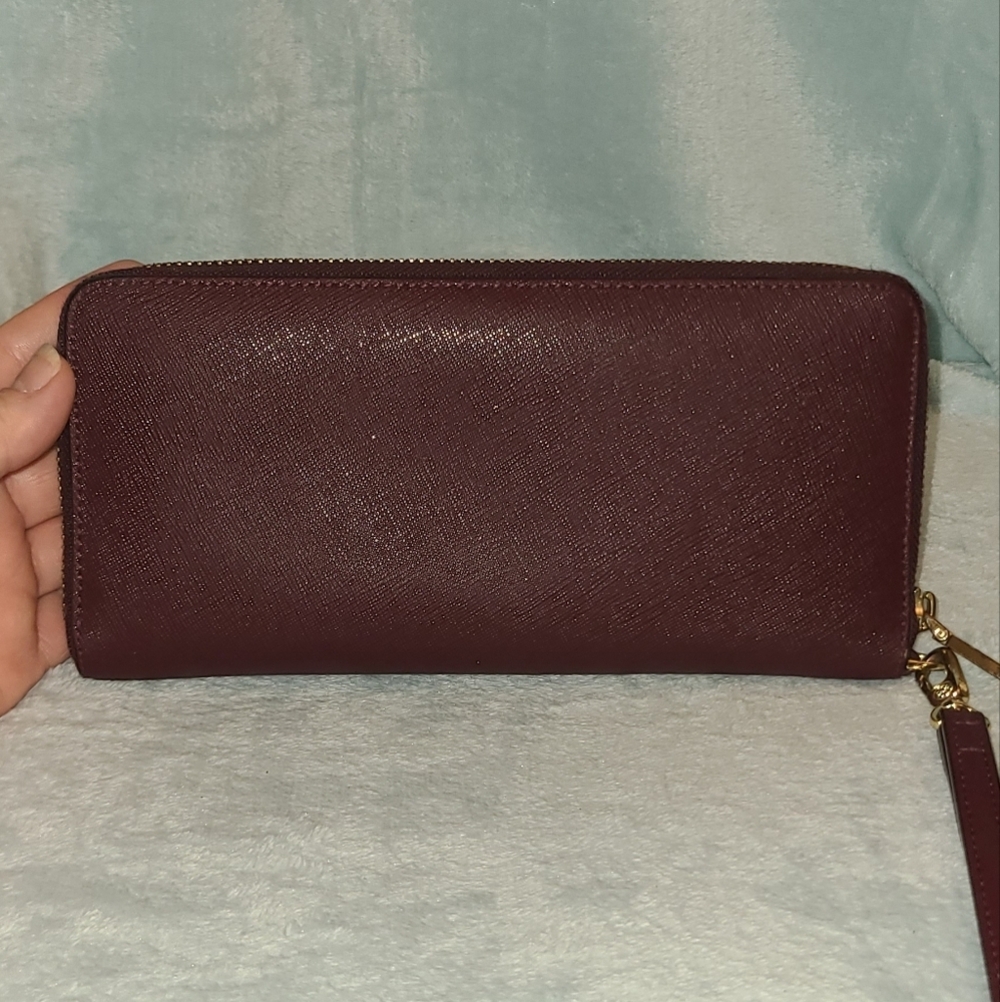 Tory Burch Long Wallet - Picture 3 of 14